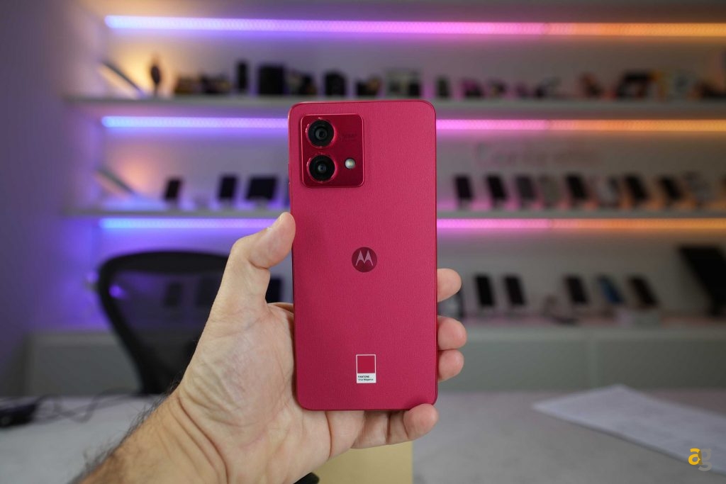 recensione-motorola-moto-g84