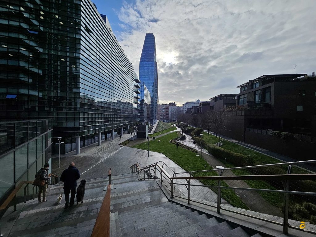 qual-fold-migliore-galaxy-fold-5-vs-honor-v2-vs-oneplus-open