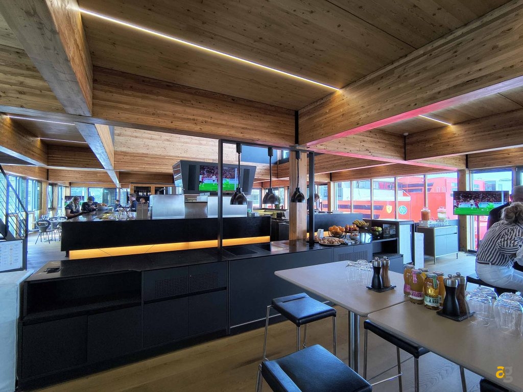 recensione-motorola-edge-50-neo