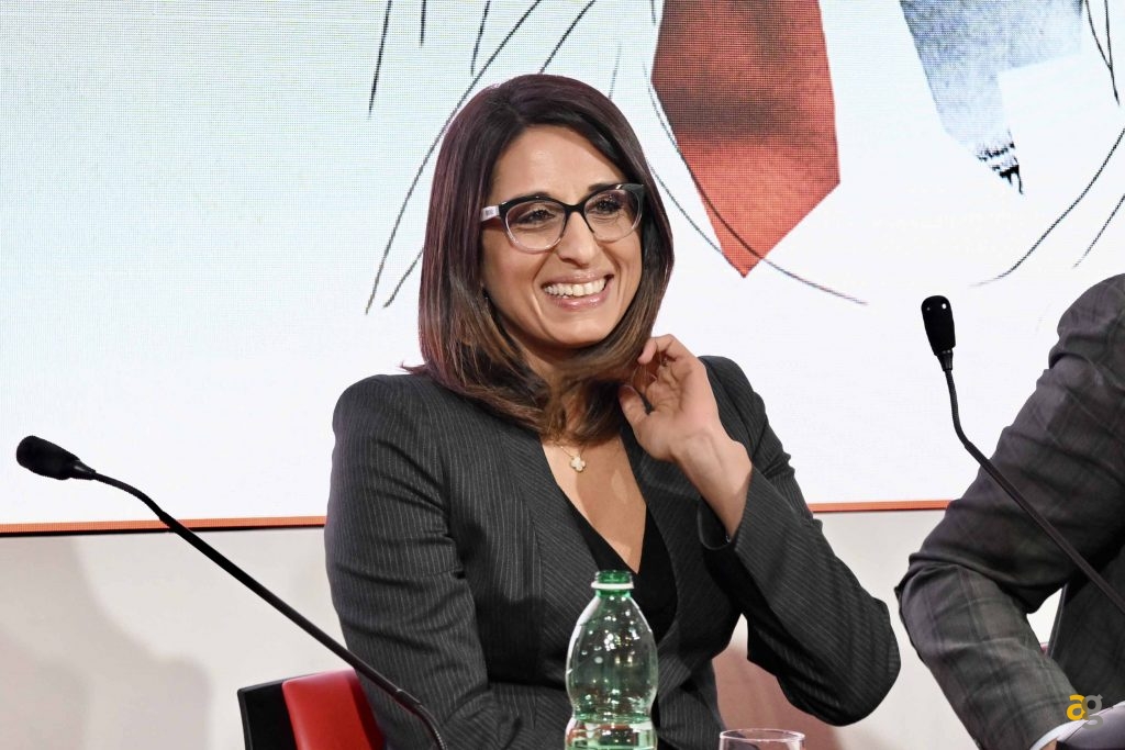 nonmiviolare-motorola-telefono-rosa-combattere-revenge-porn