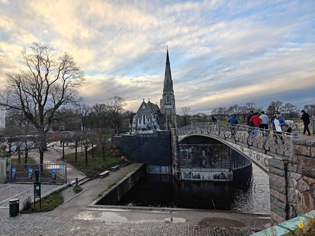 recensione-oneplus-13