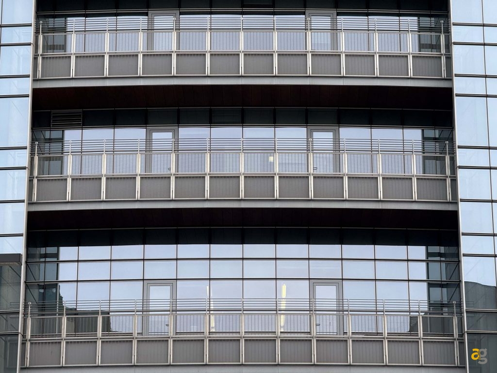 top-cameraphone-2025-re-della-fotografia-lui-iphone-16-pro-vs-s25-ultra-vs-pixel-9-altri