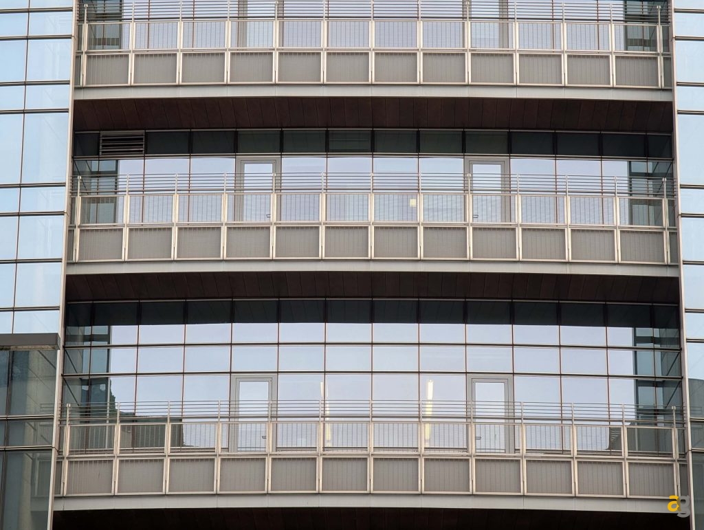 top-cameraphone-2025-re-della-fotografia-lui-iphone-16-pro-vs-s25-ultra-vs-pixel-9-altri