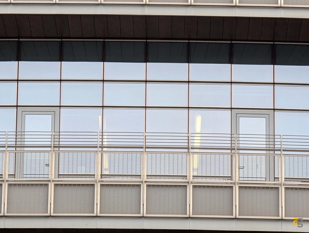 top-cameraphone-2025-re-della-fotografia-lui-iphone-16-pro-vs-s25-ultra-vs-pixel-9-altri