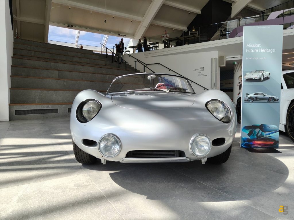 recensione-realme-gt7-aston-martin-edition