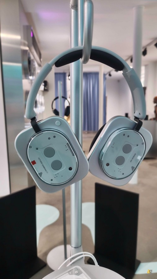 nothing-headphone-1-prime-over-ear-brand-appaiono-per-prima-volta