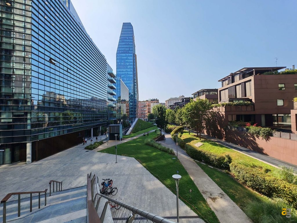 confronto-galaxy-s25-honor-400-pro-realme-gt7-poco-f7-ultra-miglior-telefono-600-euro