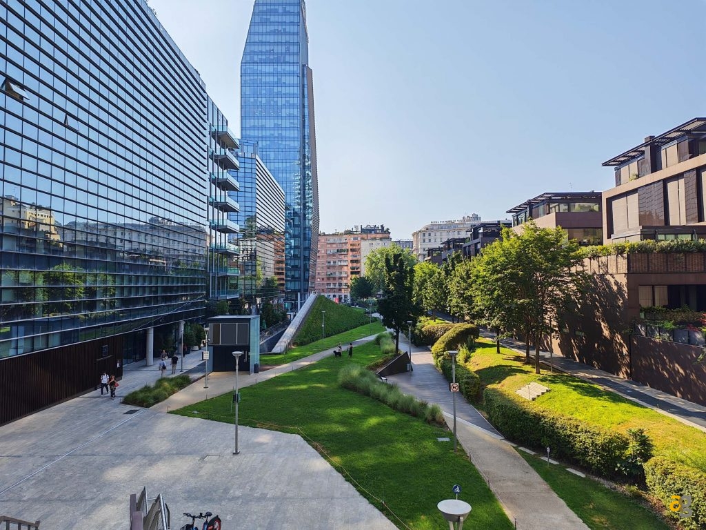 confronto-galaxy-s25-honor-400-pro-realme-gt7-poco-f7-ultra-miglior-telefono-600-euro