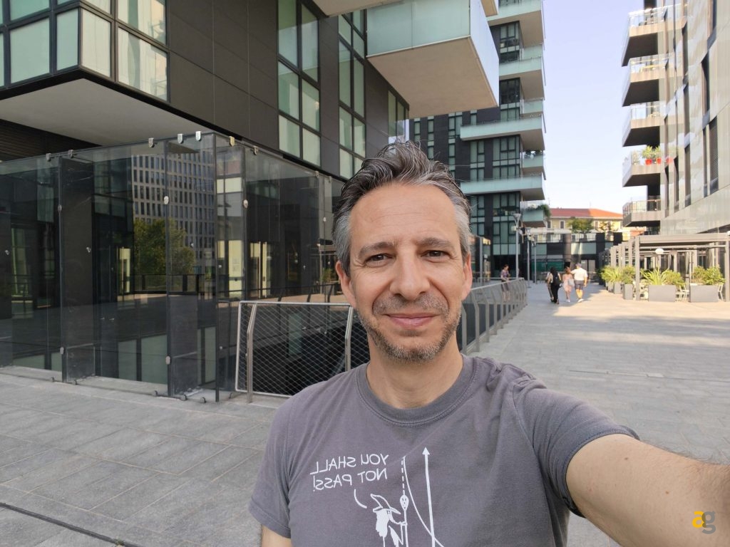 confronto-galaxy-s25-honor-400-pro-realme-gt7-poco-f7-ultra-miglior-telefono-600-euro