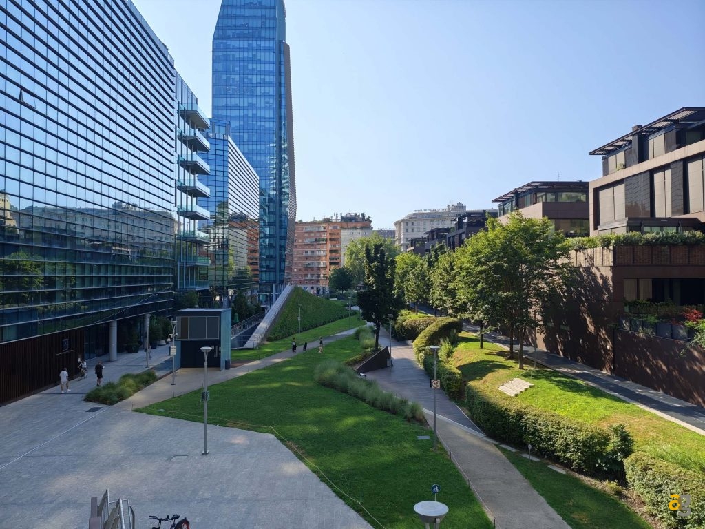 confronto-galaxy-s25-honor-400-pro-realme-gt7-poco-f7-ultra-miglior-telefono-600-euro