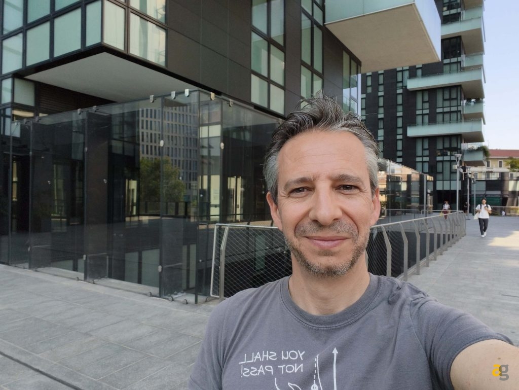 confronto-galaxy-s25-honor-400-pro-realme-gt7-poco-f7-ultra-miglior-telefono-600-euro