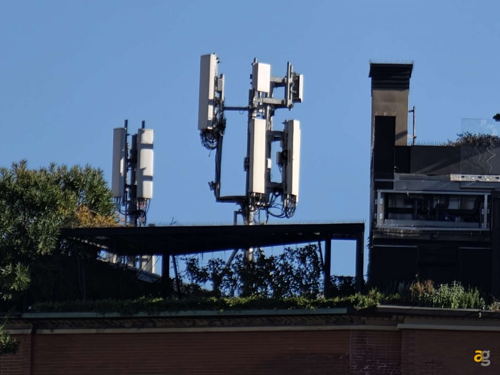 recensione-oppo-find-x9-pro-obiettivi-intercambiabili