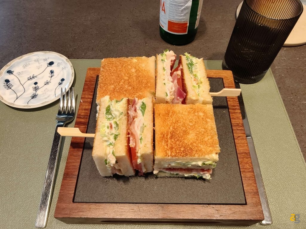 recensione-oppo-find-x9-pro-obiettivi-intercambiabili