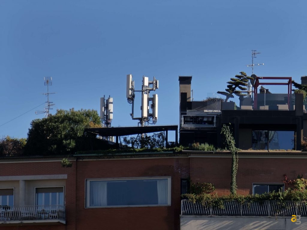 recensione-oppo-find-x9-pro-obiettivi-intercambiabili