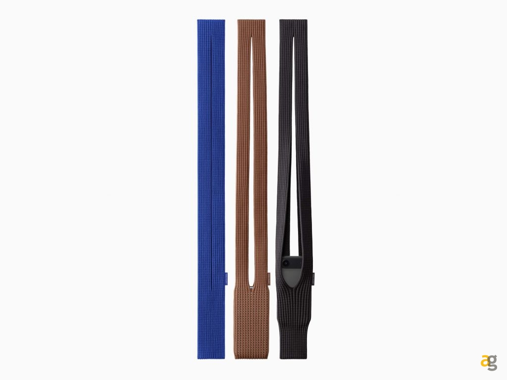 apple-issey-miyake-lanciano-iphone-pocket-accessorio-fashion-quasi-250e