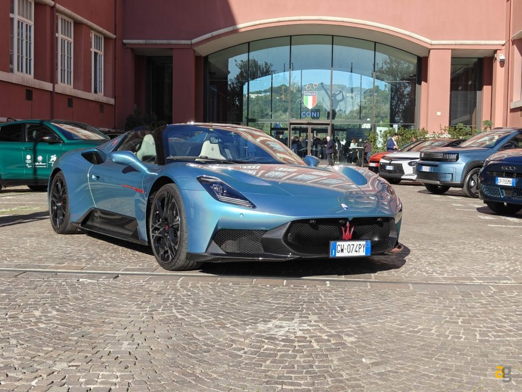 recensione-oneplus-15