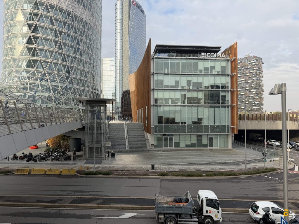 confronto-top-iphone-17-galaxy-s25-pixel-10-poco-f7-realme-gt8-oppo-x9-huawei-pura-vivo-x300