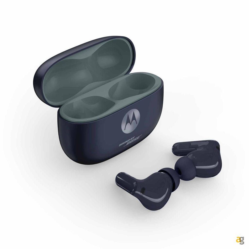 novita-motorola-mwc-2026-razr-fold-edge-70-fusion-nuovi-auricolari-specifiche-prezzi