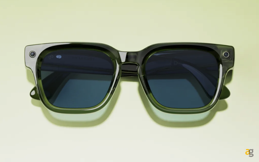 meta-svela-nuovi-occhiali-intelligenti-partnership-essilorluxottica-kylie-jenner