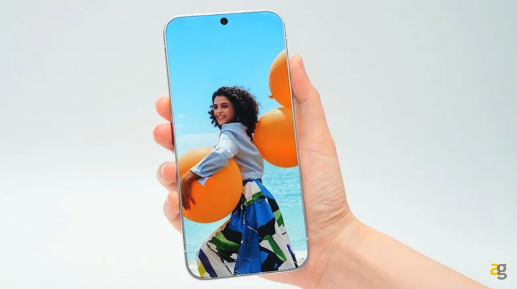 addio-cornici-tecno-prepara-rivoluzione-display-senza-bordi