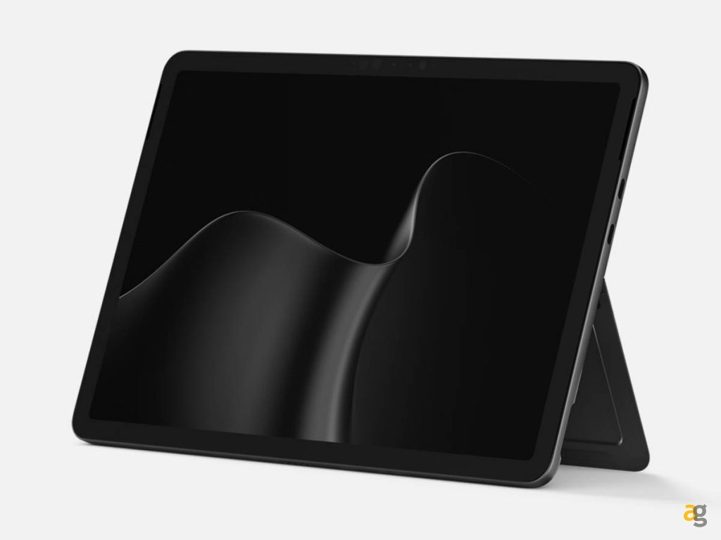 microsoft-svela-i-nuovi-surface-pro-12-e-laptop-13-con-cuore-snapdragon-x2-plus
